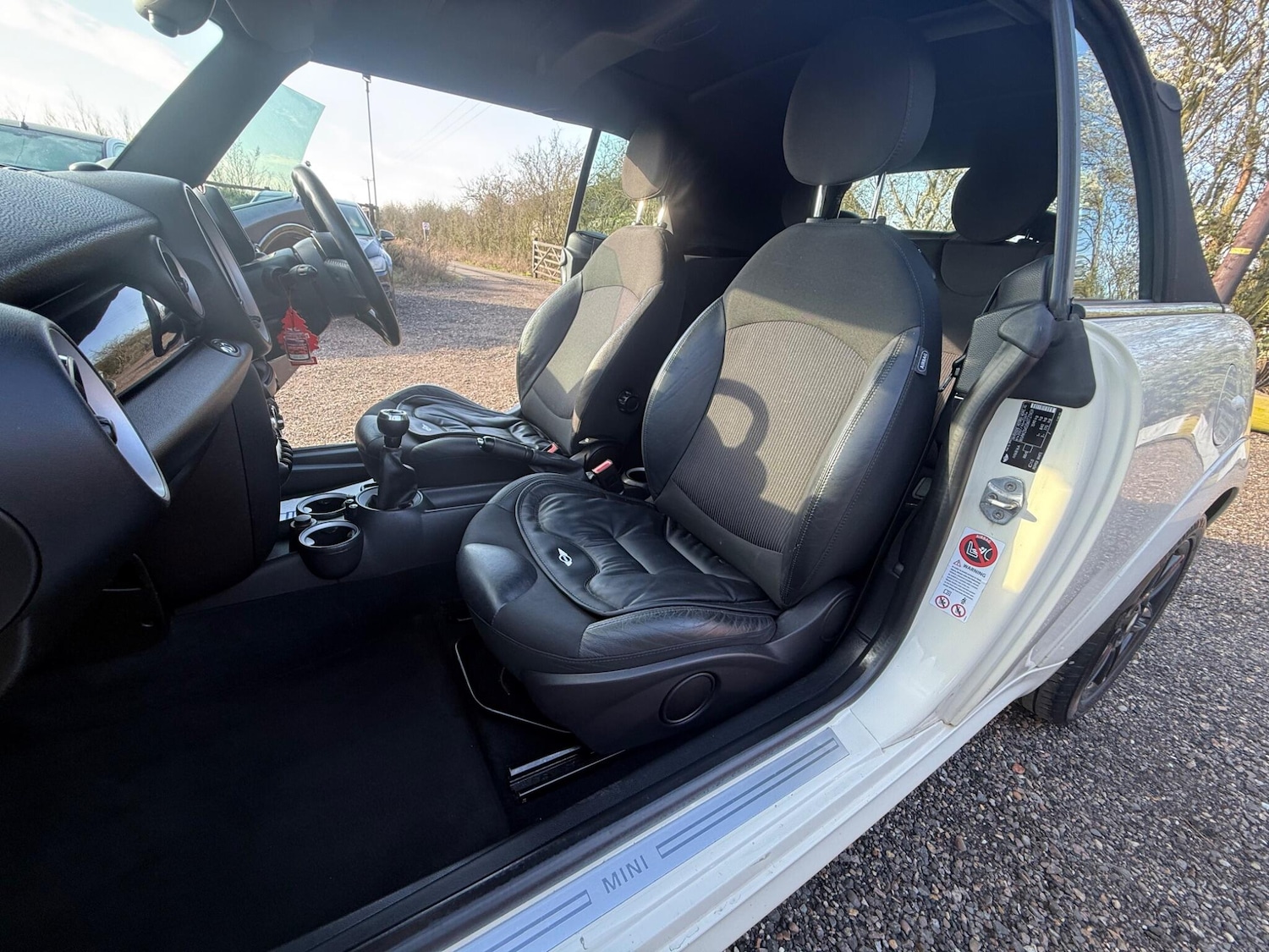 Used MINI Convertible 2010 for sale - 77737431: Photo 44