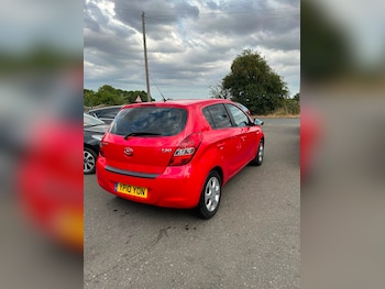 Used Hyundai i20 2010 for sale - 79578076: Photo