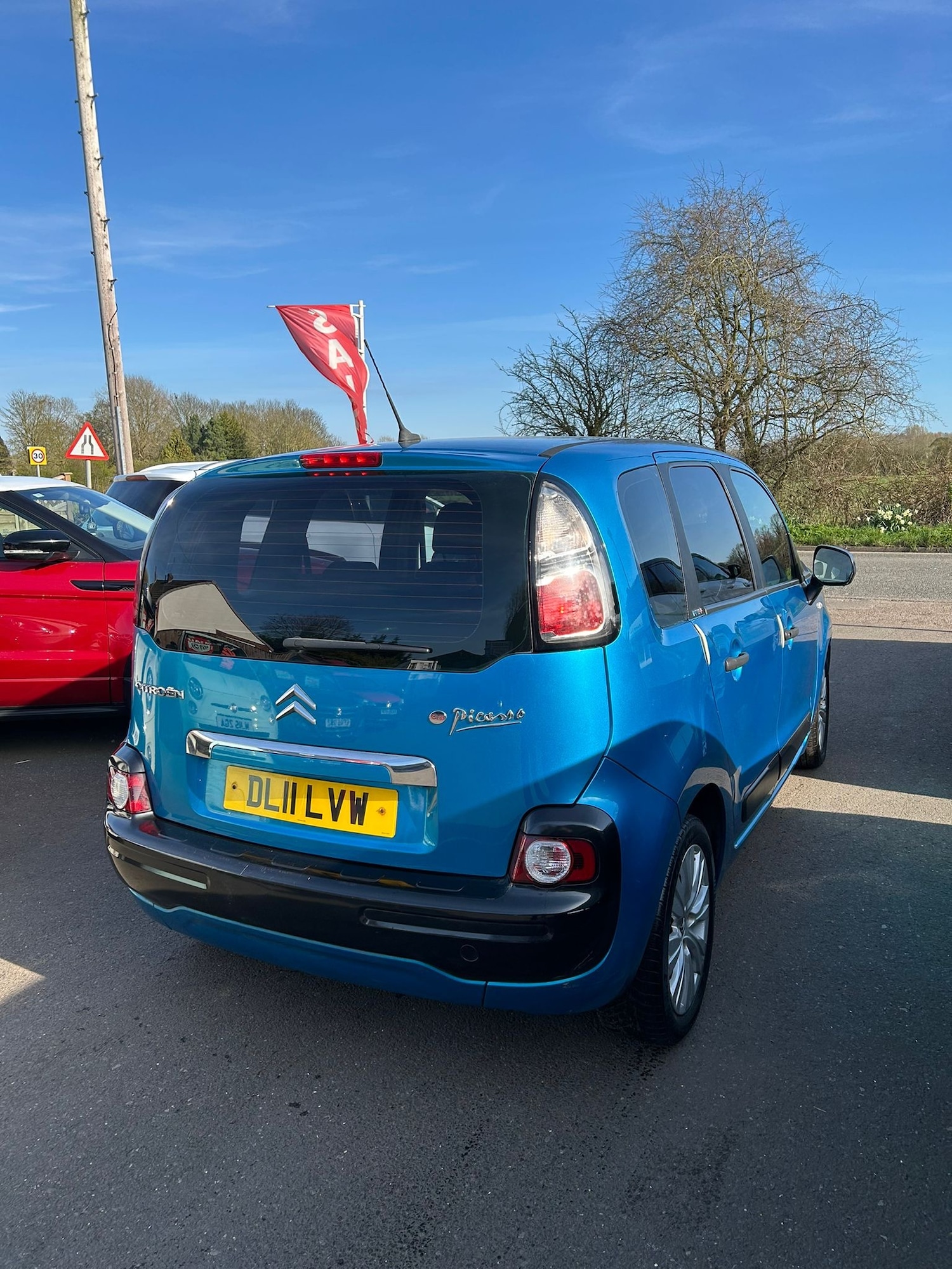 Used Citroen C3 Picasso 2011 for sale - 77991923: Photo 3