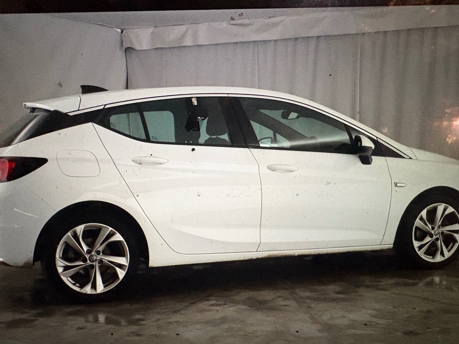 Used Vauxhall Astra 2016 for sale - 77409822: Photo 2