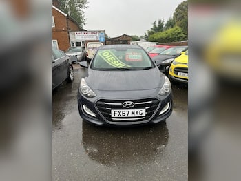 Used Hyundai i30 2017 for sale - 79678982: Photo
