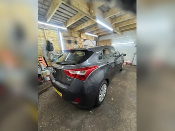 Used Hyundai i30 2017 for sale - 79678982: Photo