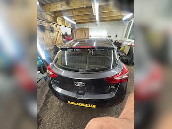 Used Hyundai i30 2017 for sale - 79678982: Photo