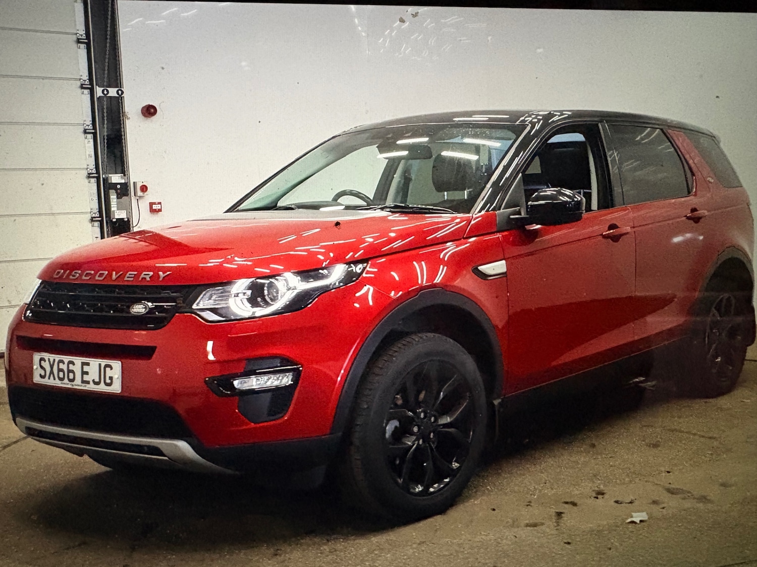 Used Land Rover Discovery Sport 2016 for sale - 77921689: Photo 3