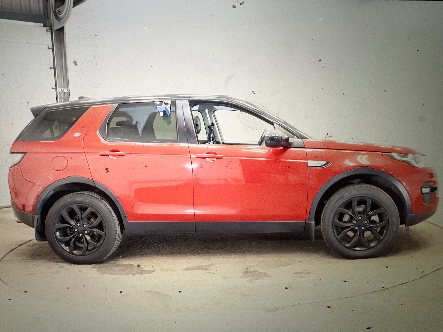 Used Land Rover Discovery Sport 2016 for sale - 77921689: Photo 6