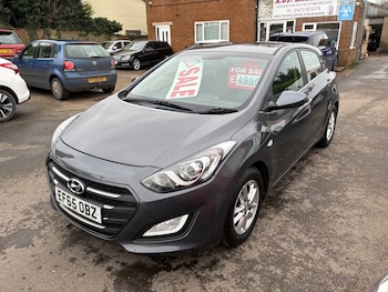 Used Hyundai i30 2015 for sale - 77637103: Photo