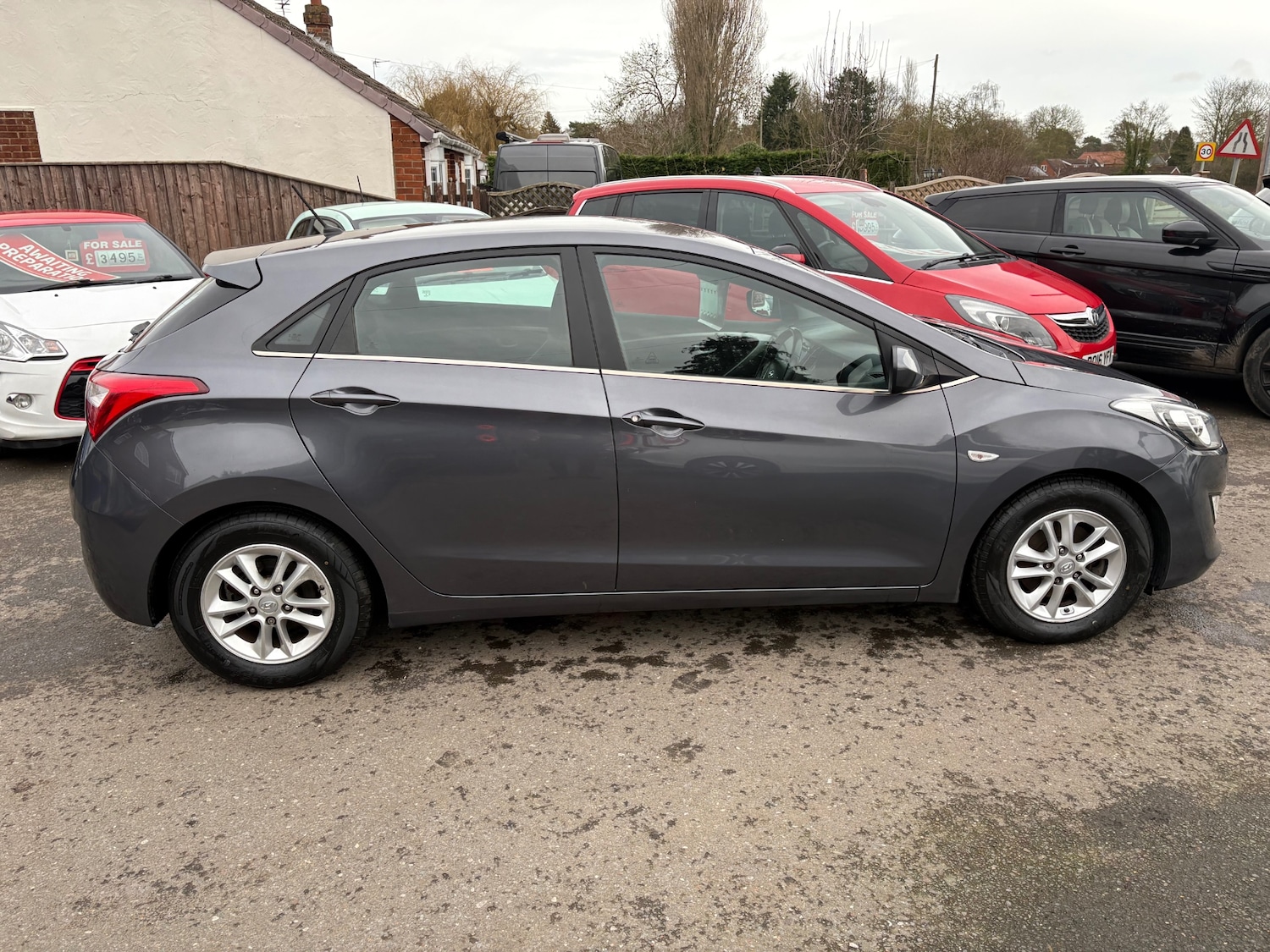 Used Hyundai i30 2015 for sale - 77637103: Photo 7