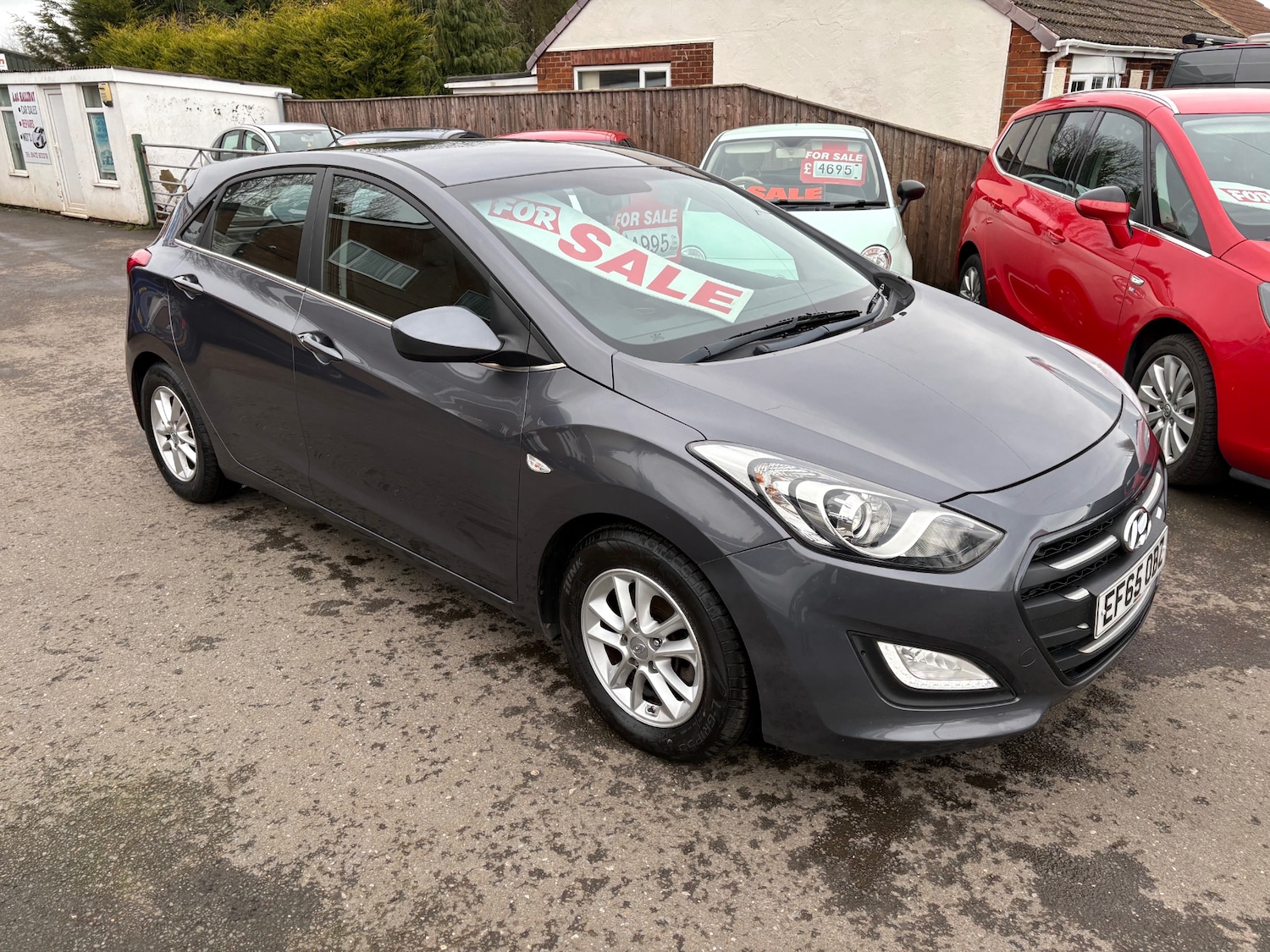 Used Hyundai i30 2015 for sale - 77637103: Photo 8