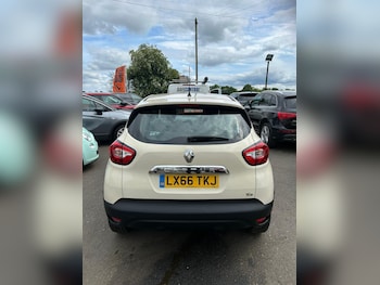 Used Renault Captur 2016 for sale - 78660201: Photo