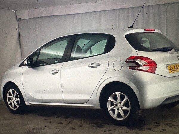 Used Peugeot 208 2014 for sale - 73844031: Photo 4