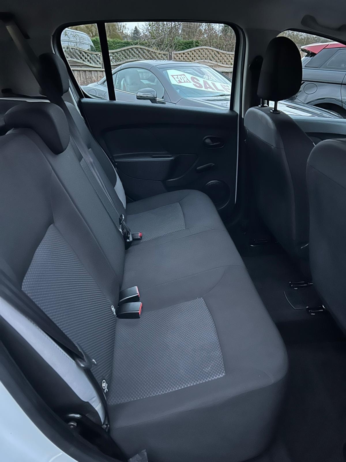 Used Dacia Sandero 2015 for sale - 76741475: Photo 11