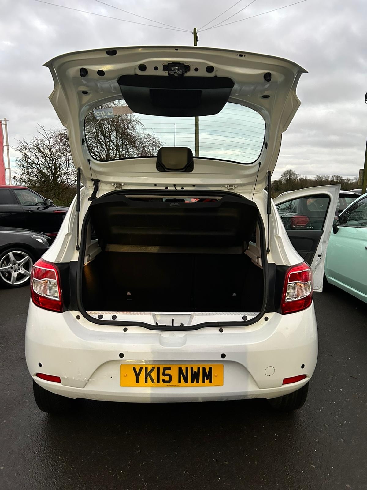 Used Dacia Sandero 2015 for sale - 76741475: Photo 2