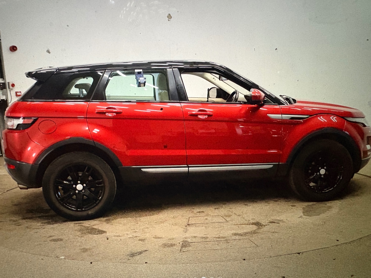 Used Land Rover Range Rover Evoque 2015 for sale - 76799610: Photo 6