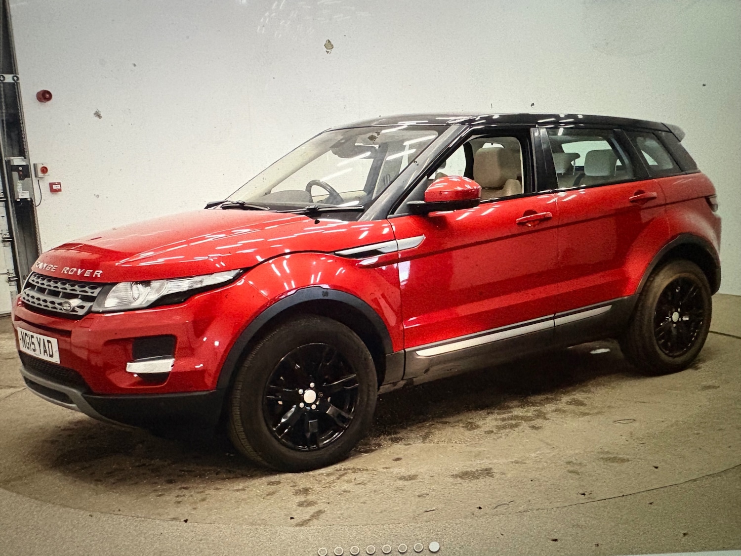 Used Land Rover Range Rover Evoque 2015 for sale - 76799610: Photo 8