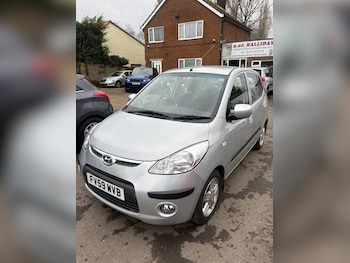 Used Hyundai i10 2010 for sale - 77637100: Photo