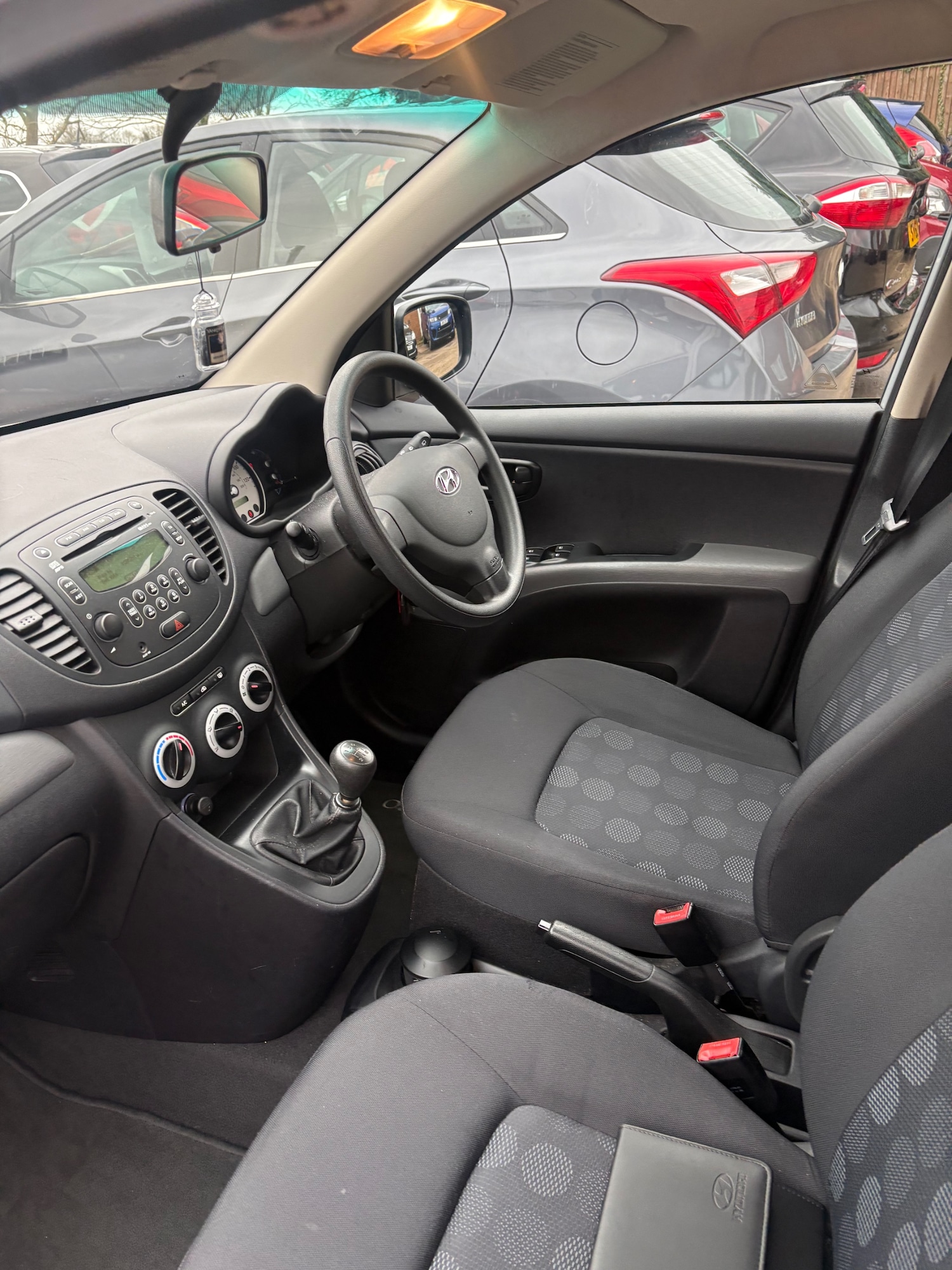 Used Hyundai i10 2010 for sale - 77637100: Photo 6