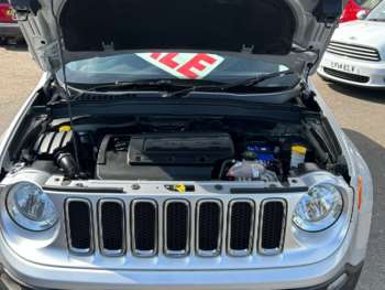 Used Jeep Renegade 2015 for sale - 75386198: Photo