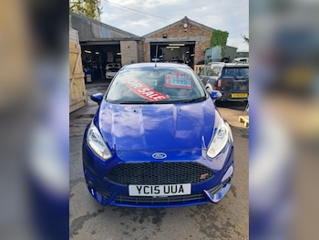 Used Ford Fiesta 2015 for sale - 78403272: Photo
