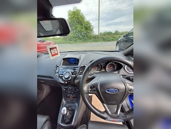 Used Ford Fiesta 2015 for sale - 78403272: Photo