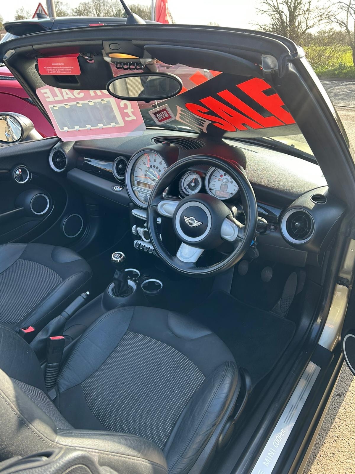 Used MINI Convertible 2009 for sale - 78146085: Photo 10