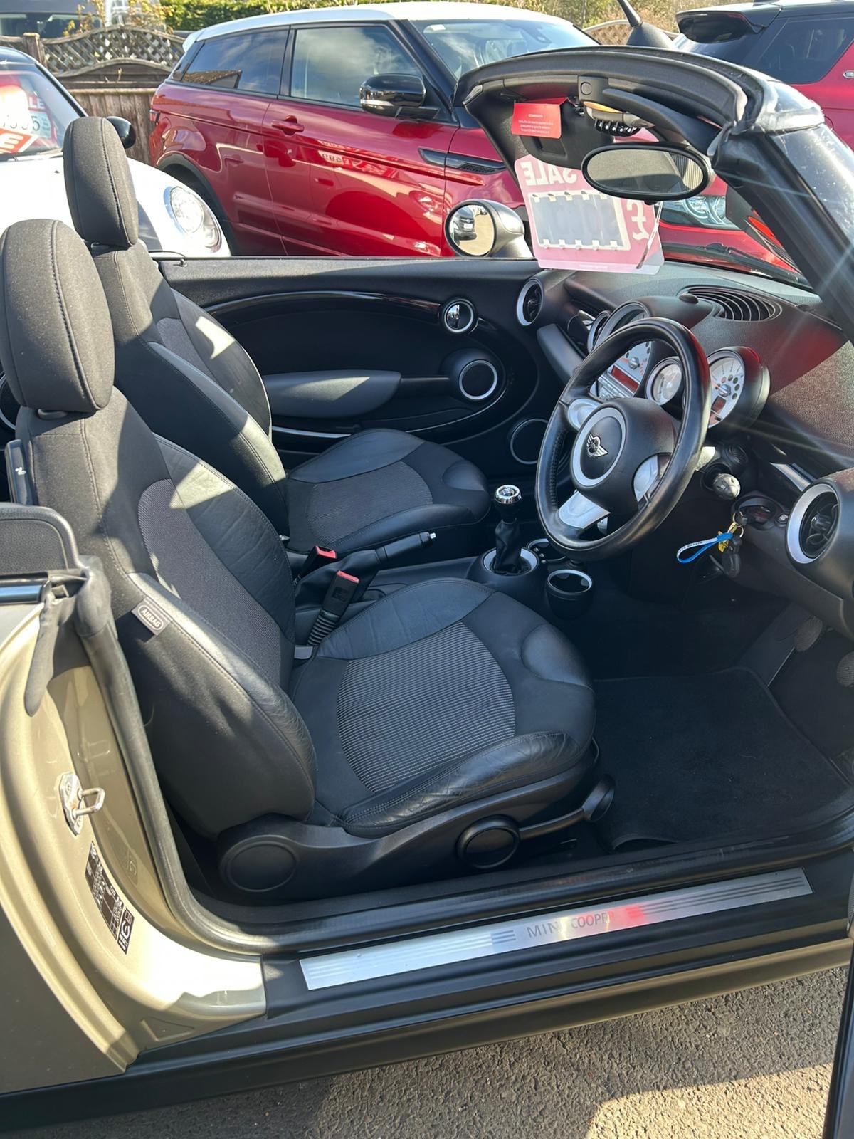 Used MINI Convertible 2009 for sale - 78146085: Photo 7