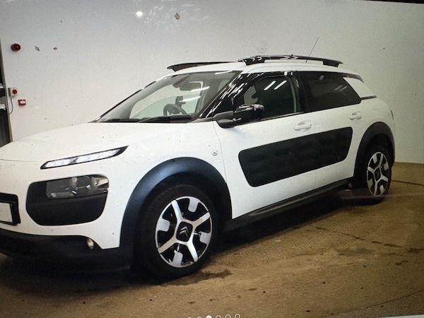 Used Citroen C4 Cactus 2015 for sale - 76225383: Photo 3