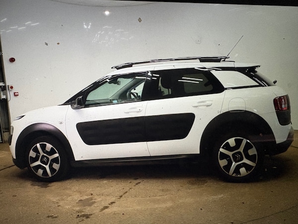 Used Citroen C4 Cactus 2015 for sale - 76225383: Photo 4