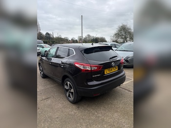 Used Nissan Qashqai 2015 for sale - 78146090: Photo