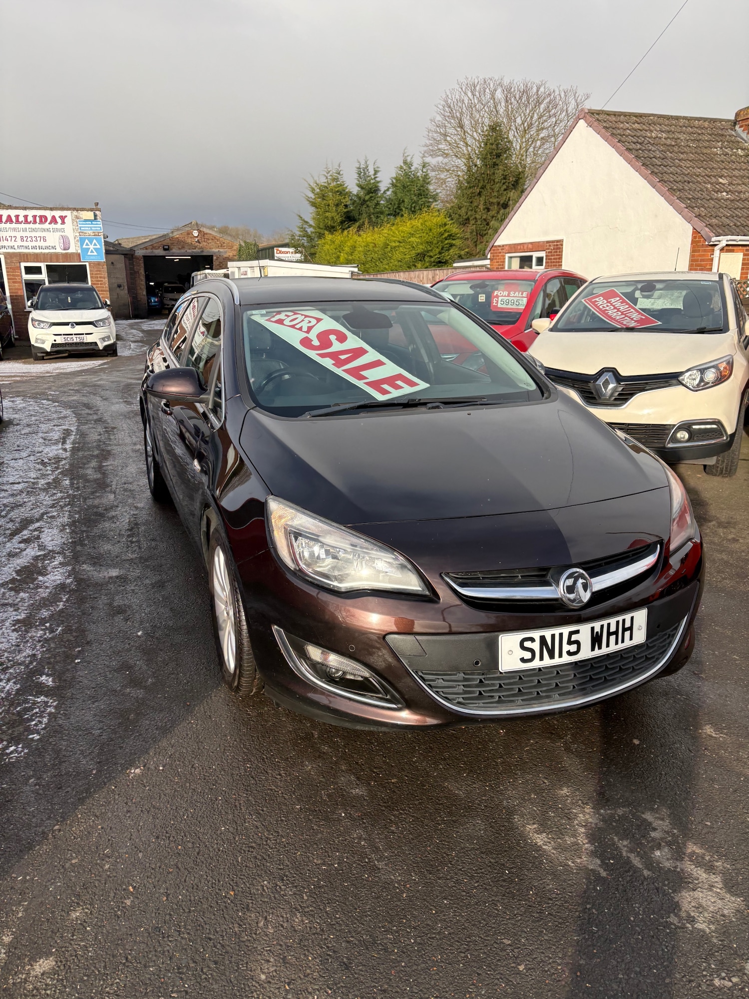 Used Vauxhall Astra 2015 for sale - 77107884: Photo 2