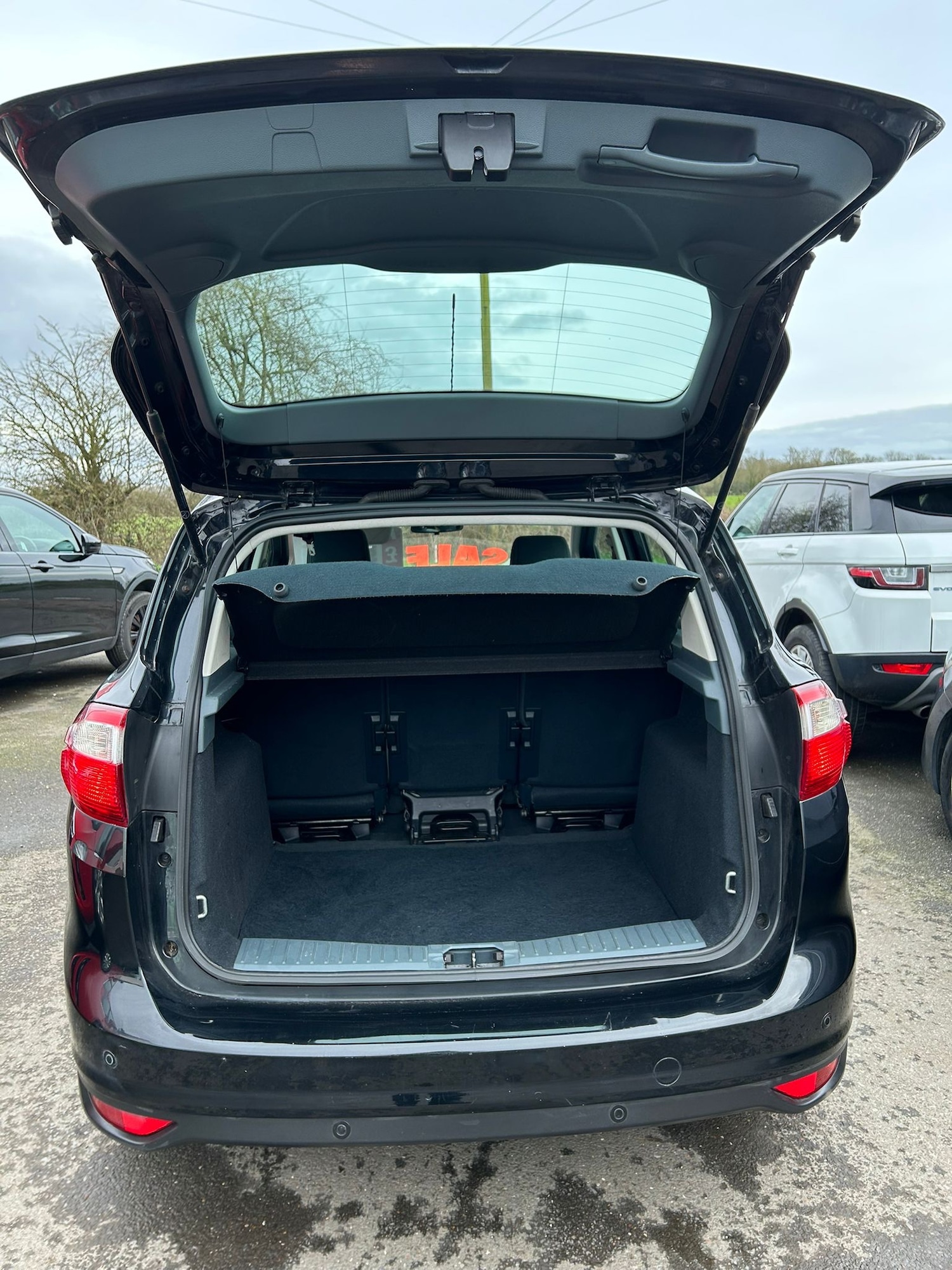 Used Ford C-Max 2012 for sale - 77637117: Photo 9