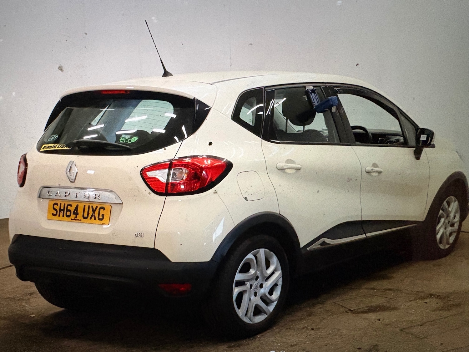 Used Renault Captur 2014 for sale - 77189560: Photo 2