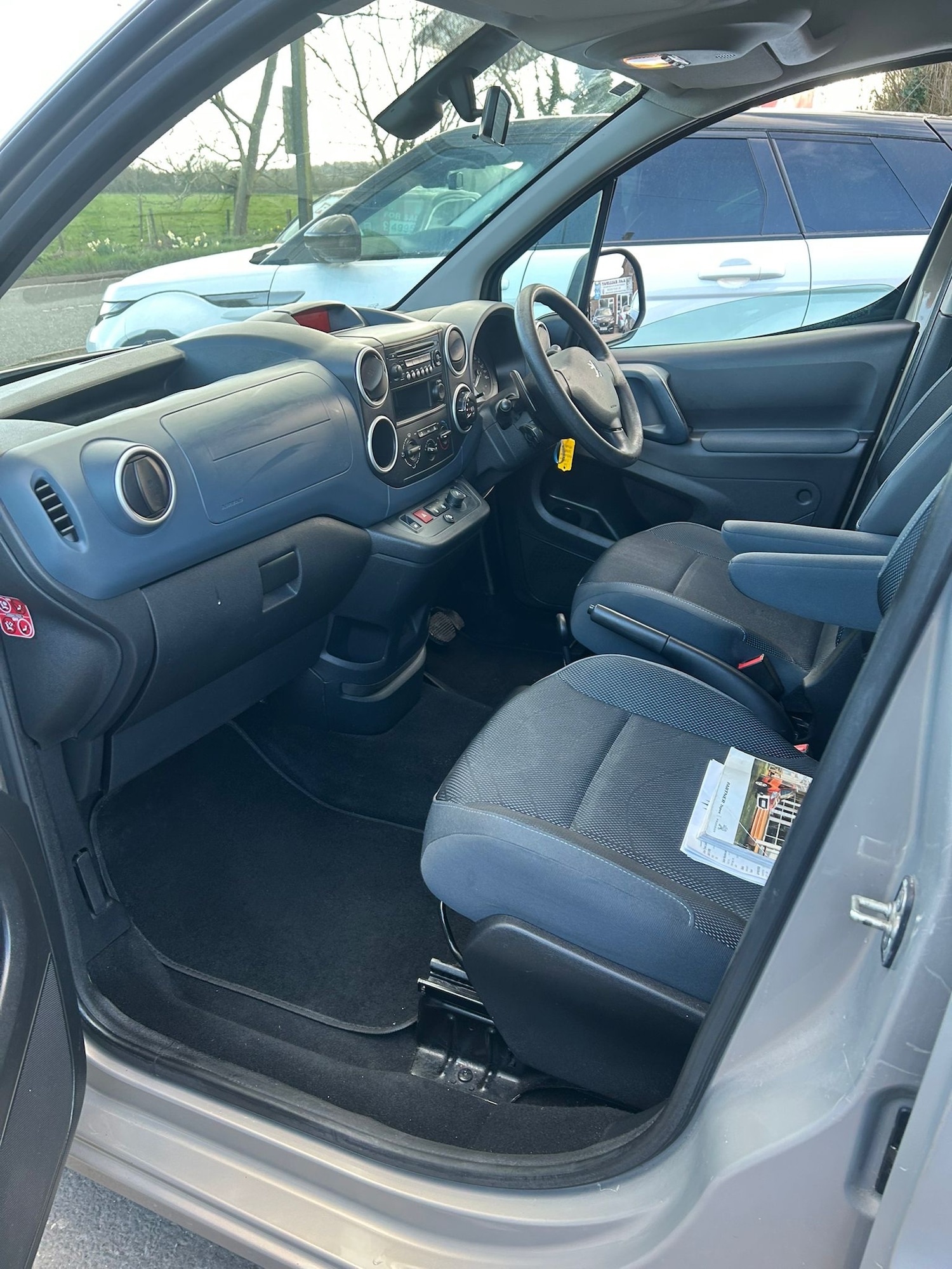 Used Peugeot Partner Tepee 2011 for sale - 77851739: Photo 14