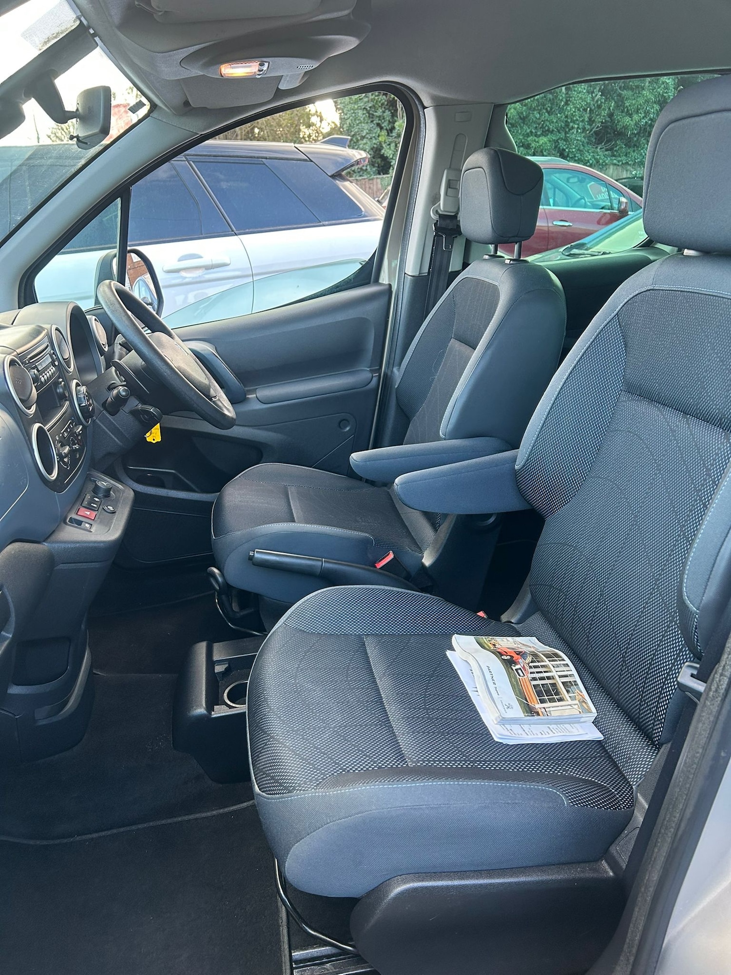 Used Peugeot Partner Tepee 2011 for sale - 77851739: Photo 15