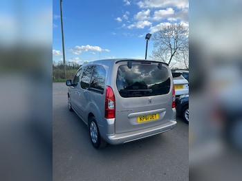 Used Peugeot Partner Tepee 2011 for sale - 77851739: Photo