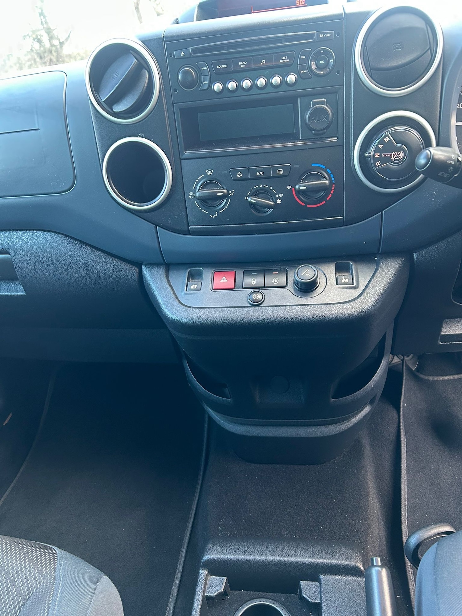 Used Peugeot Partner Tepee 2011 for sale - 77851739: Photo 8