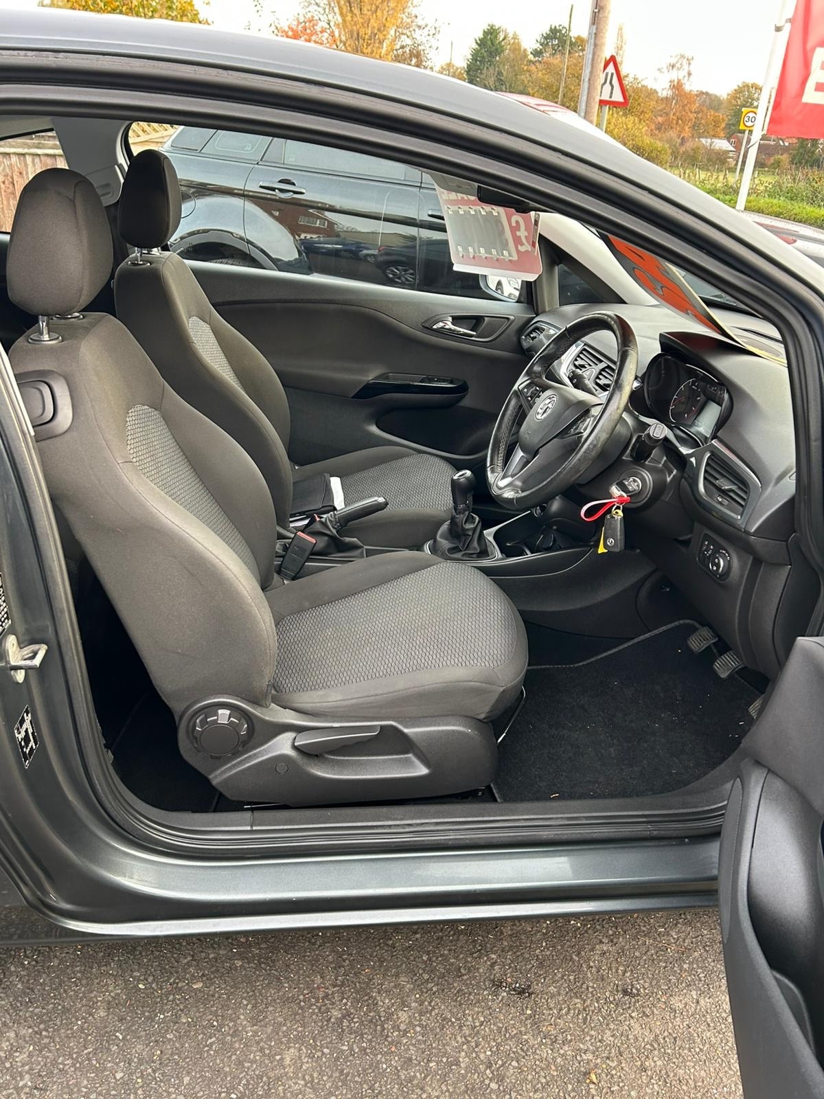 Used Vauxhall Corsa 2017 for sale - 76596643: Photo 3