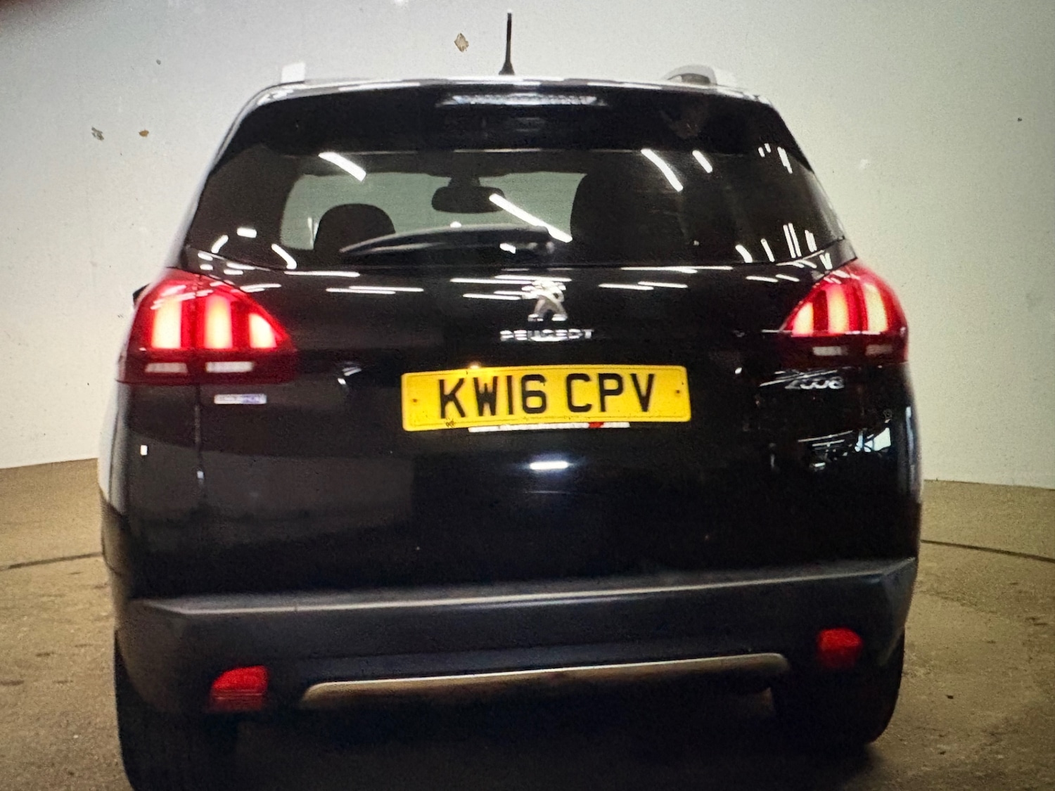 Used Peugeot 2008 2016 for sale - 76225390: Photo 2