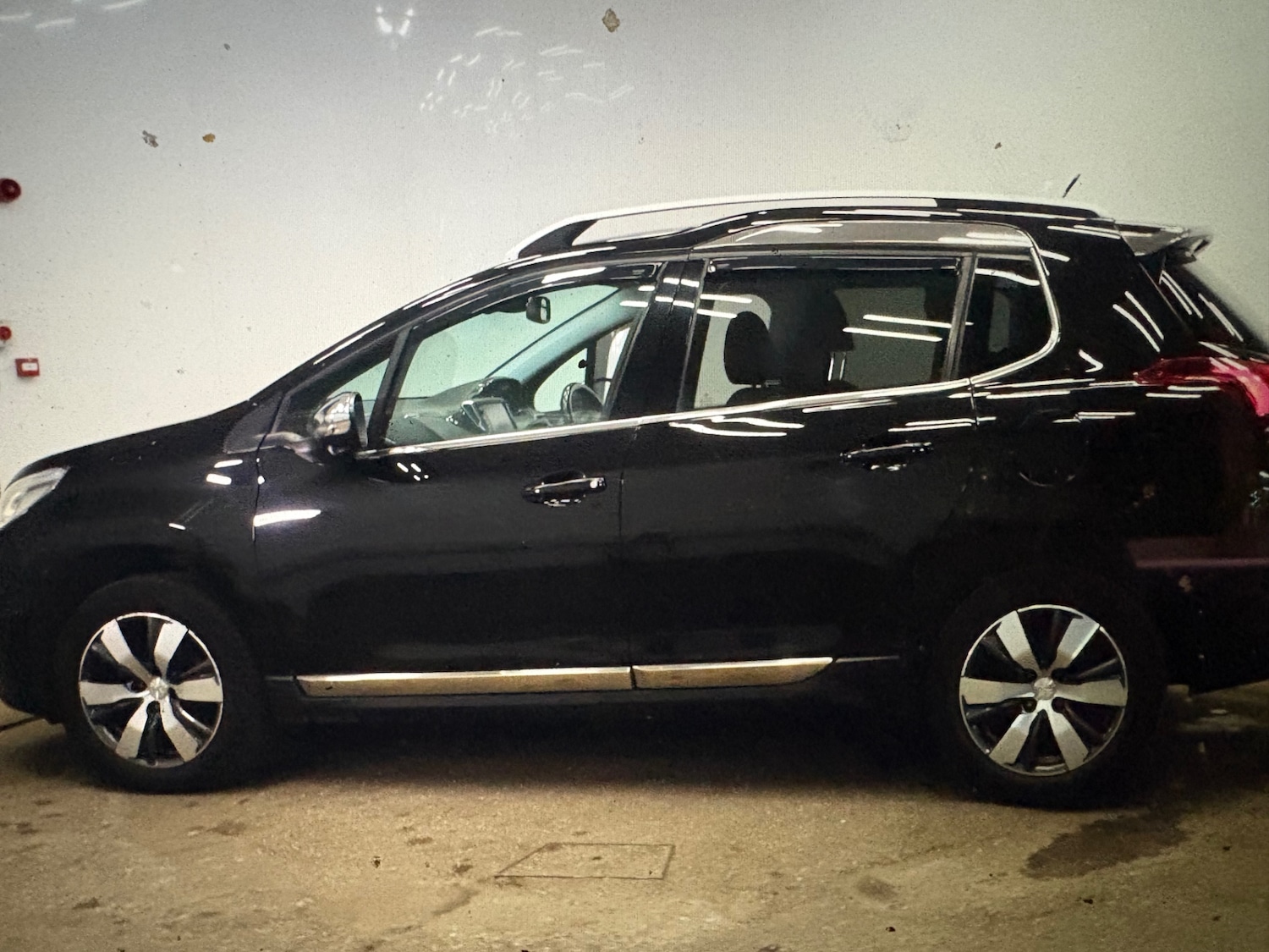 Used Peugeot 2008 2016 for sale - 76225390: Photo 4
