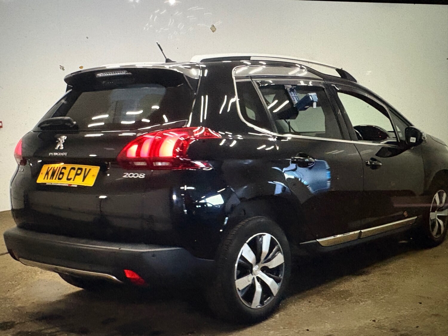 Used Peugeot 2008 2016 for sale - 76225390: Photo 7