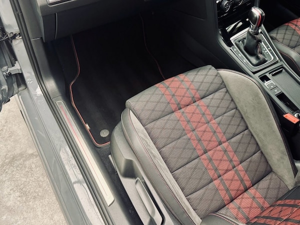 Used Volkswagen Golf 2019 for sale - 76105671: Photo 42
