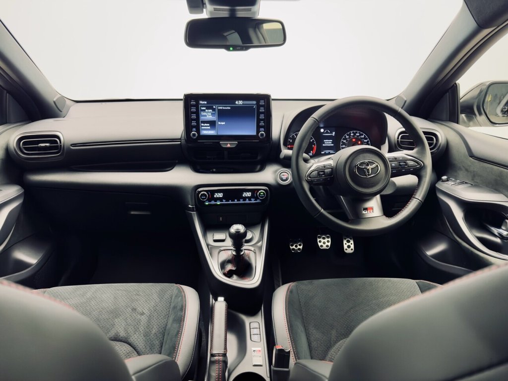 Used Toyota Yaris 2023 for sale - 77534292: Photo 4