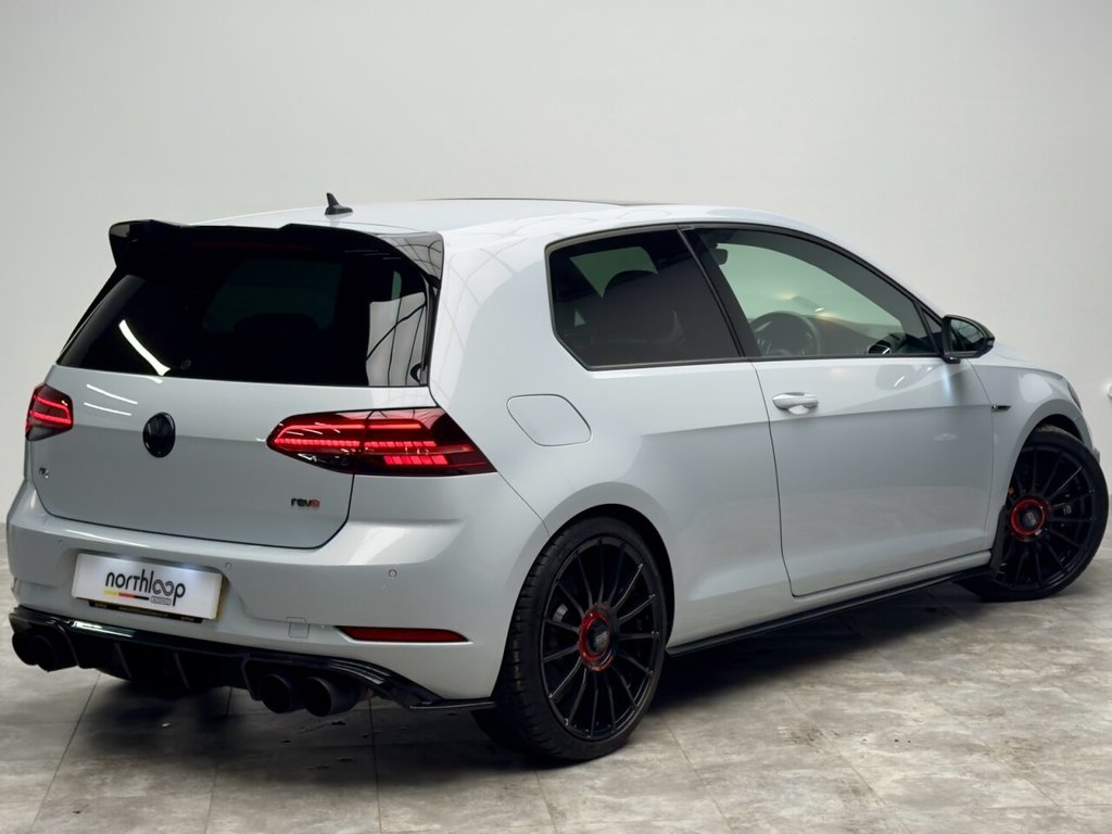 Used Volkswagen Golf 2017 for sale - 76604559: Photo 2