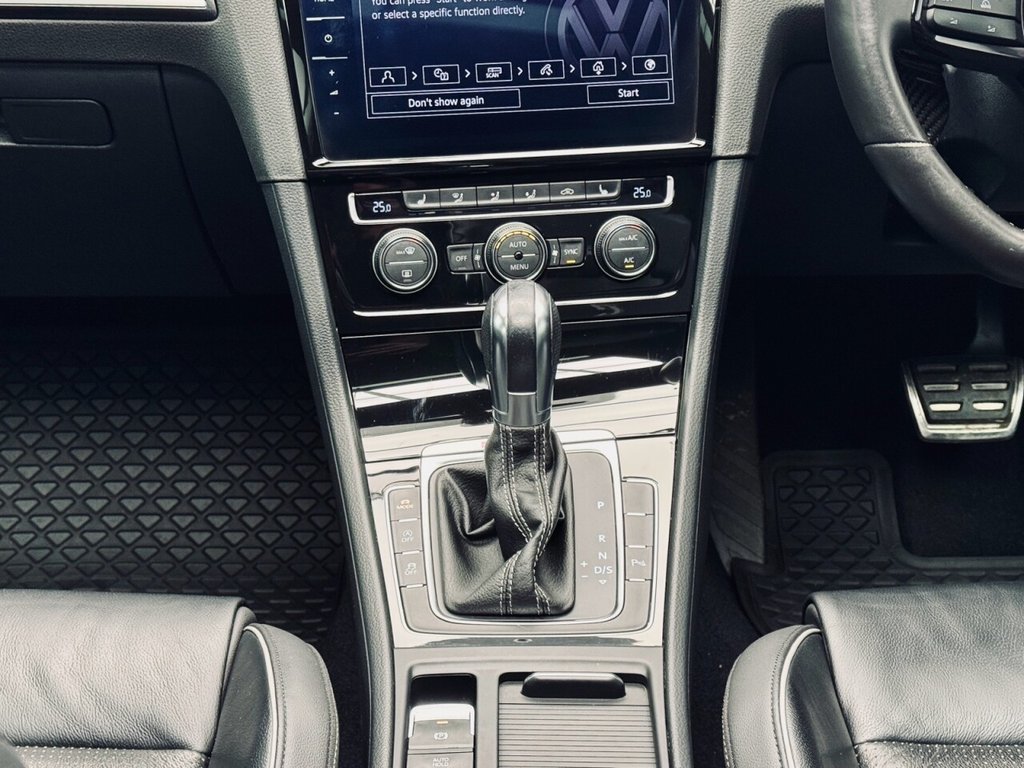 Used Volkswagen Golf 2017 for sale - 76604559: Photo 29