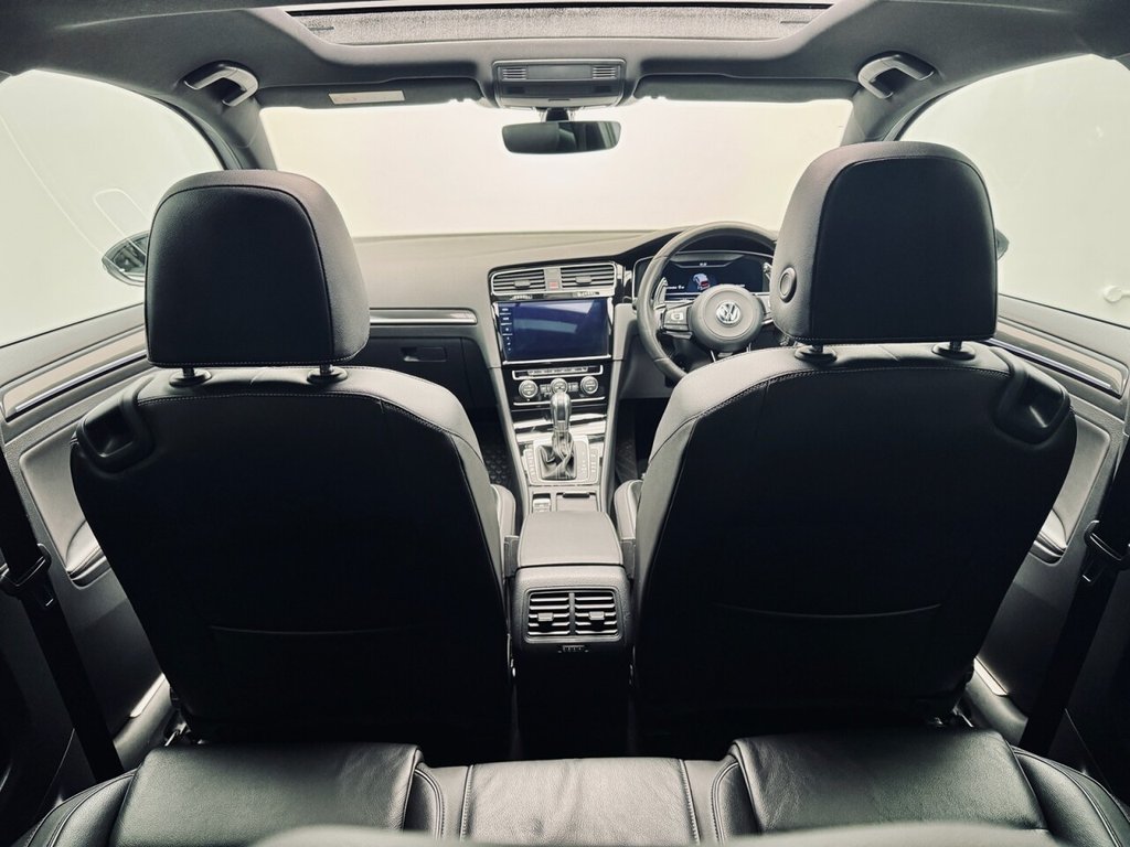 Used Volkswagen Golf 2017 for sale - 76604559: Photo 36