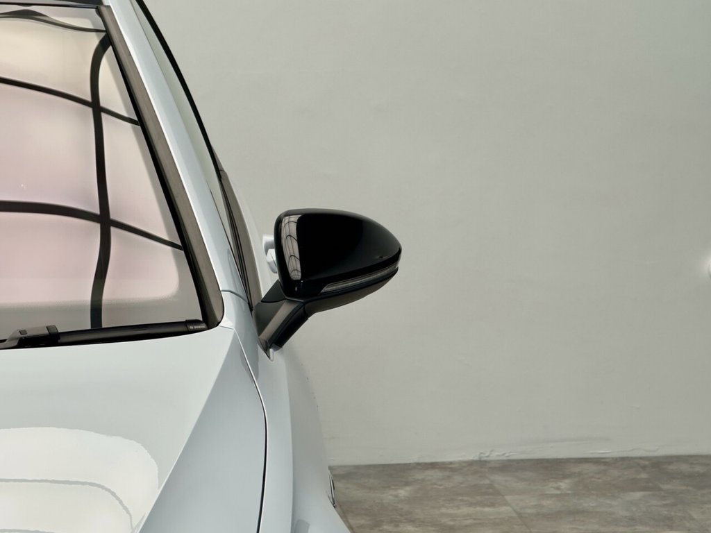 Used Volkswagen Golf 2017 for sale - 76604559: Photo 40