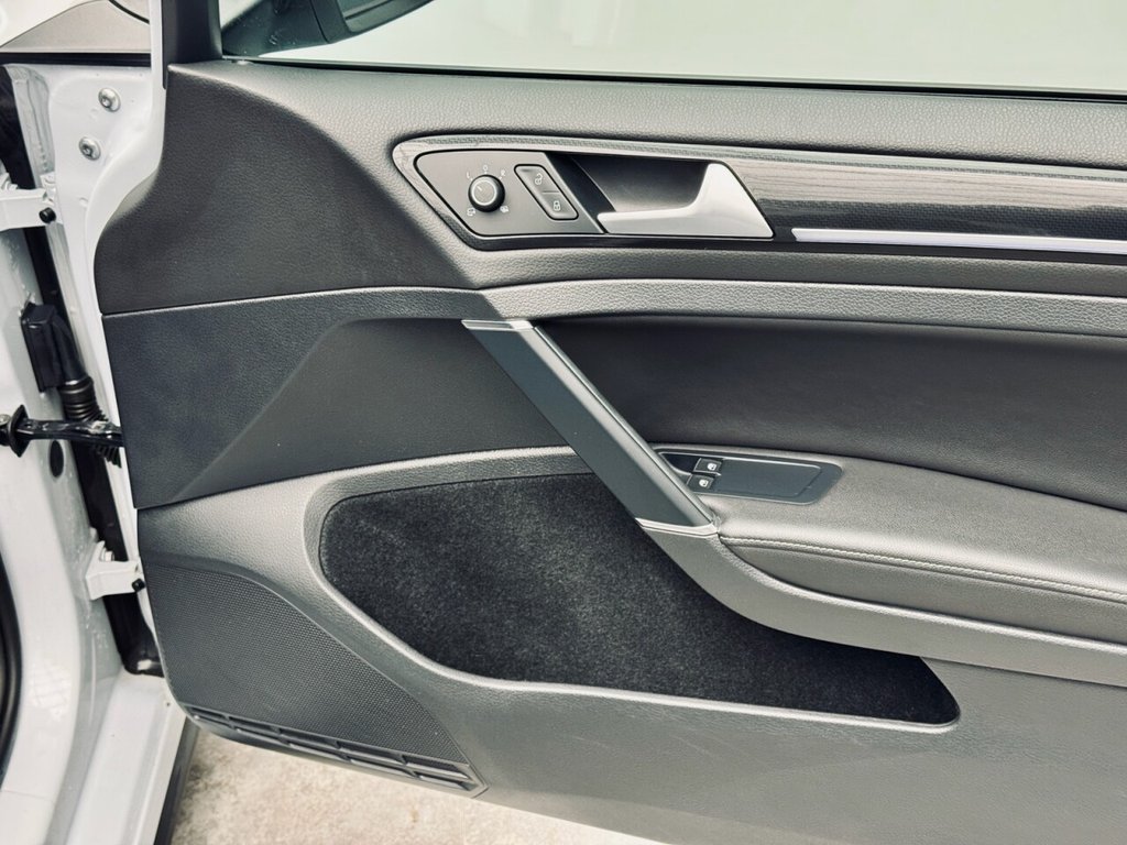 Used Volkswagen Golf 2017 for sale - 76604559: Photo 43