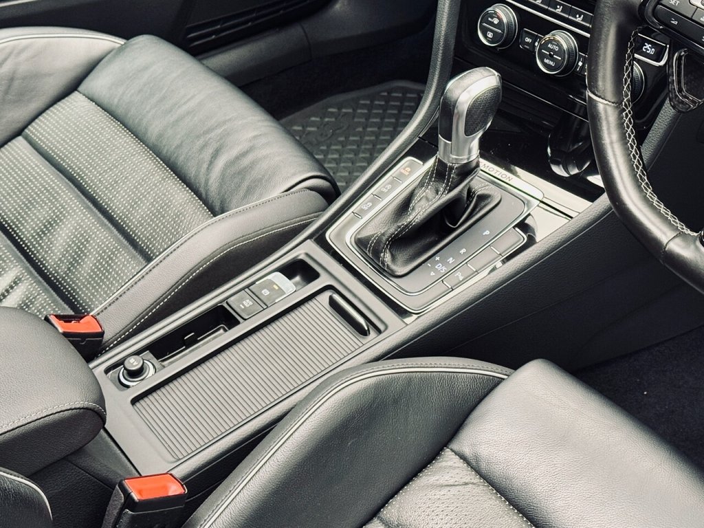 Used Volkswagen Golf 2017 for sale - 76604559: Photo 44