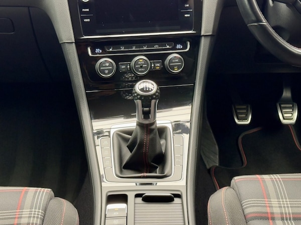 Used Volkswagen Golf 2018 for sale - 76105638: Photo 26