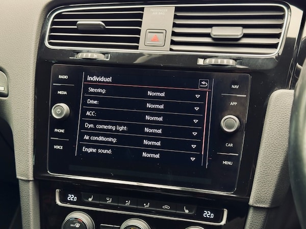 Used Volkswagen Golf 2018 for sale - 76105638: Photo 34