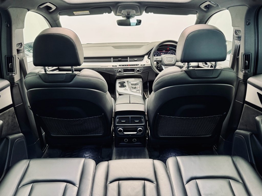 Used Audi Q7 2018 for sale - 77436680: Photo 40